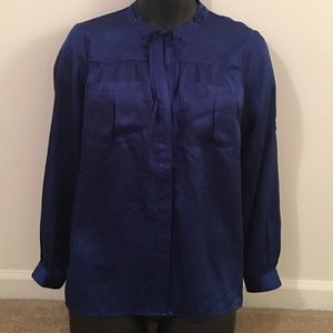 Rose and Olive blouse sz medium NWT